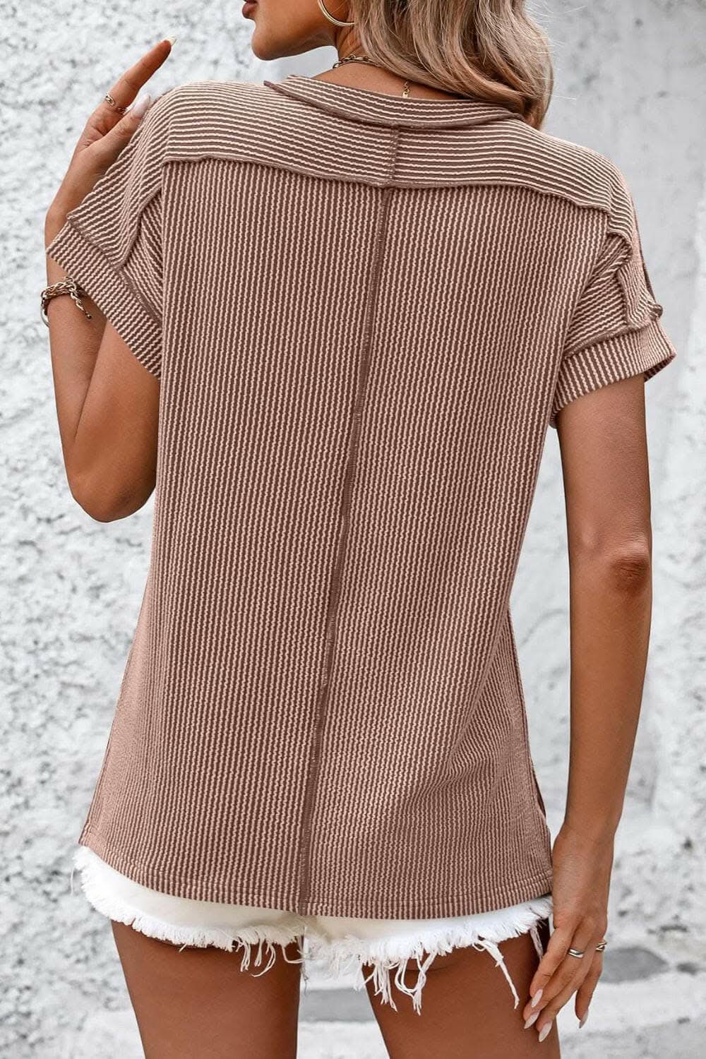 Chic striped ribbed tee with seams - Love Salve